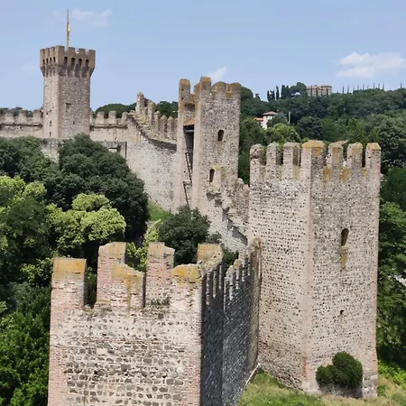 Piccola Casa Shabby 500m Castello Di Appartement *