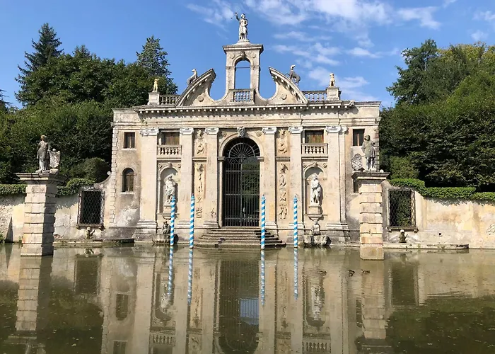 Piccola Casa Shabby 500m Castello Di Apartment *